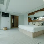 Fully Renovated Pool Villa 4Br Bangtao And Layan Beach In Cheong Thalea, Phuket