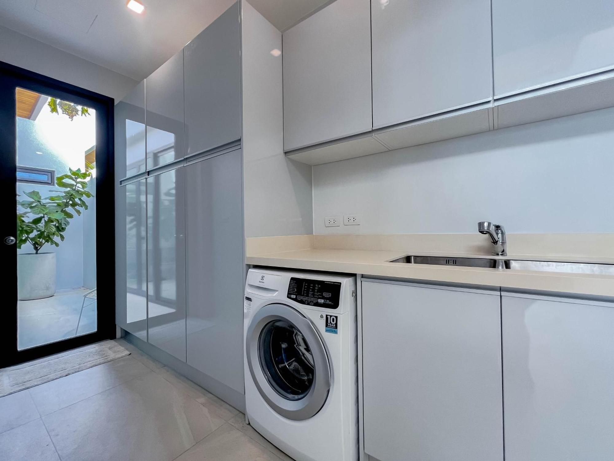 Fully Renovated Pool 4br Bangtao And Layan In Cheong Thalea, Phuket