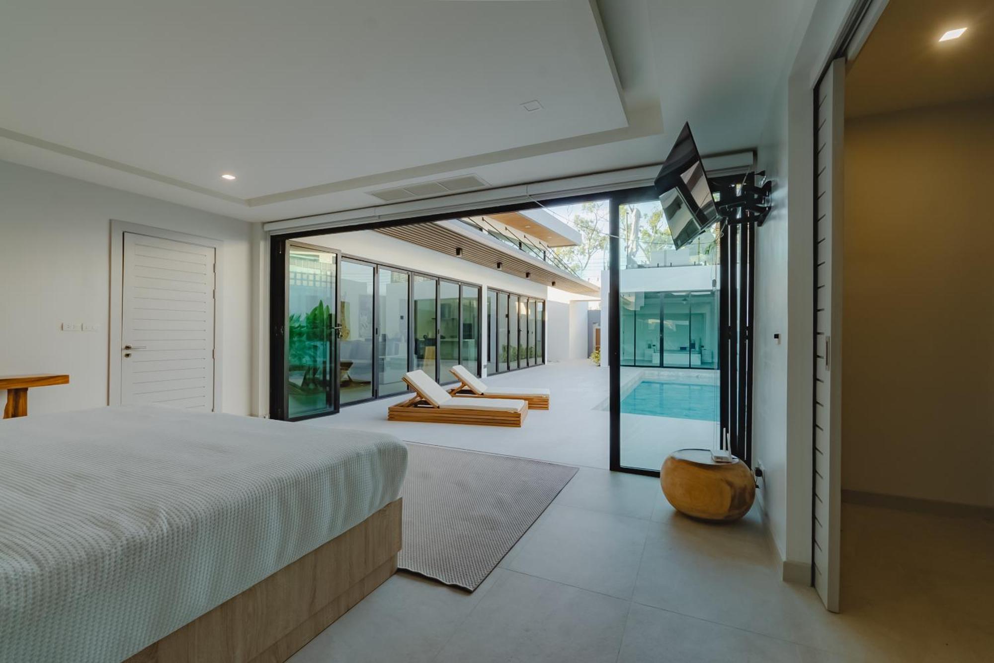Fully Renovated Pool 4br Bangtao And Layan In Cheong Thalea, Villa Phuket