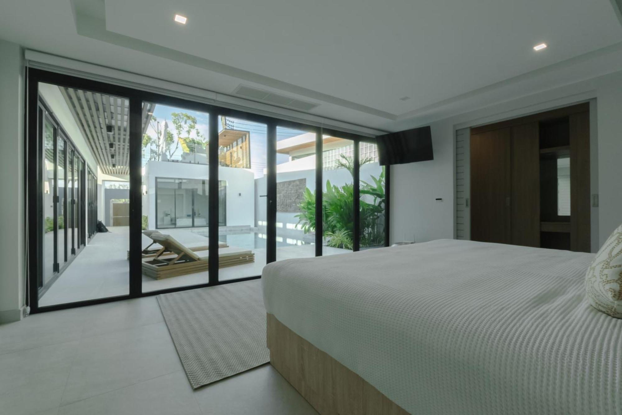 Villa Fully Renovated Pool 4br Bangtao And Layan In Cheong Thalea, *